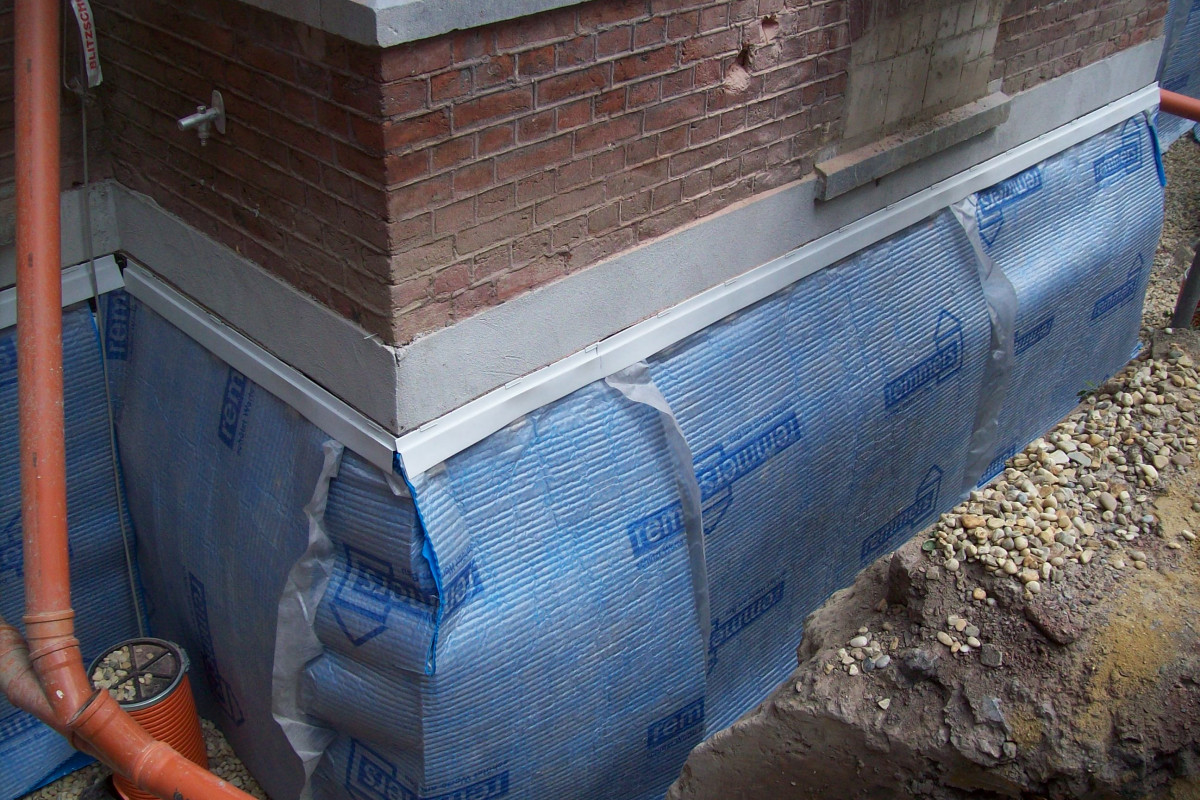 Egal ob im Altbau oder im Neubau: die Außenabdichtung ist eine der wichtigsten Arbeiten, die am Gebäude durchgeführt werden.